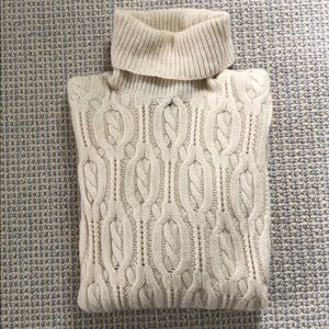 Ivory cashmere turtleneck sweater size S